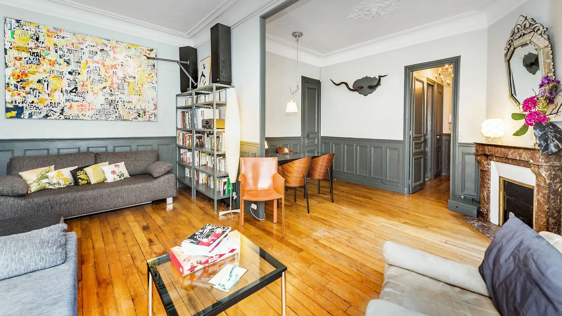 Apartment Hip Classic And
